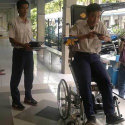 Siswa Sidoarjo Ciptakan Robot Kursi Roda