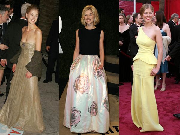 Keanggunan Rosamund Pike di Red Carpet Oscar