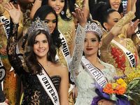 Miss Universe 2014 Hadiri Malam Puncak Pemilihan Puteri Indonesia 2015