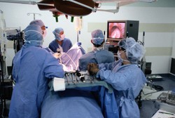 Selama 10 Jam, Pria 60 Tahun Ini Jalani Transplantasi 5 Organ Sekaligus