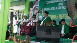 Sesepuh PPP KH Maemun Zubair Hadiri Acara Milad PPP Kubu Djan Faridz