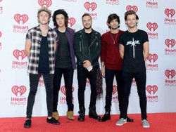 Tinggalkan Panggung Lebih Cepat, Ada Apa Antara Zayn Malik dan One Direction?