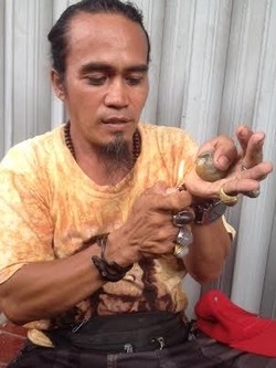 Percaya Nggak Percaya, Begini Kisah Unik Akik Sulaiman dari Lombok