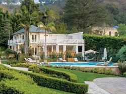 Lupakan Hotel! Rumah Mewah Ini Favorit Selebriti Oscar