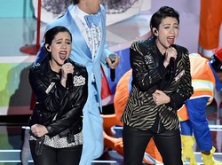 Tegan and Sara dan The Lonely Island Hadirkan The Lego Movie di Panggung Hiburan Oscar