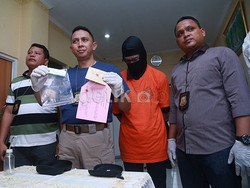 Fariz RM Dipindah ke Cipinang, Oneng Menangis di Kejaksaan