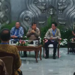 JK ke Pengusaha Konstruksi: Bangun Rumah dan Jalan Jangan Asal