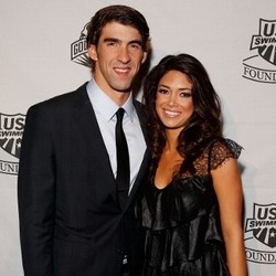 Michael Phelps Resmi Bertunangan