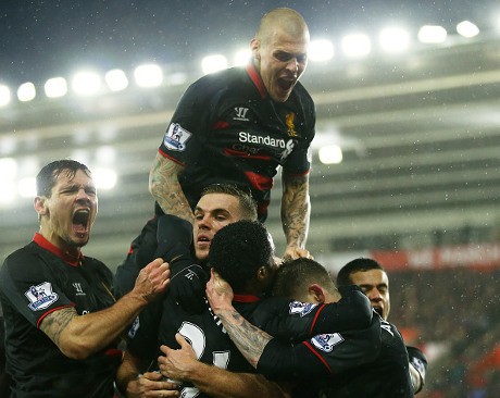 Carragher Optimistis Liverpool Bisa Finis di Empat Besar