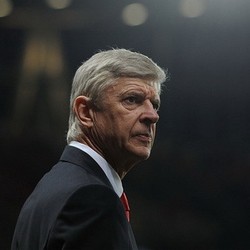 Wenger Takkan Terjebak Nostalgia