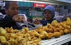 Tukang Gorengan Soal Elpiji 3 Kg: Kalau Bisa Jangan Terus Naik!