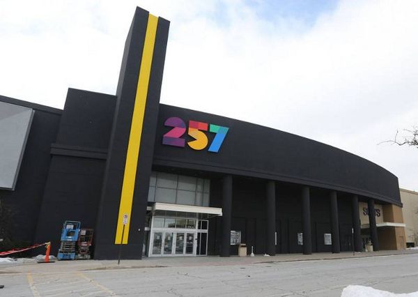 Banjir Permainan di Restoran Pac-Man