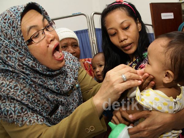 Puskesmas Rusunawa Tambora Diserbu Warga