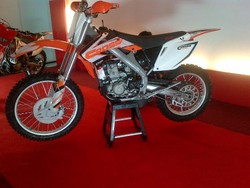 Viar: Kami Merek Motor Asli Indonesia