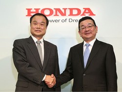 Buntut Penarikan Jutaan Mobil, Bos Honda Motor Mundur