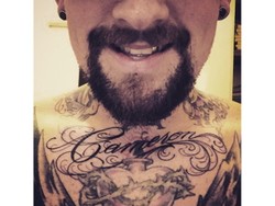 So Sweet! Benji Madden Tato Nama Cameron Diaz di Dada