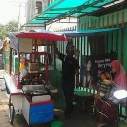 Jeritan Wong Cilik: Harga BBM Turun, Kok Beras dan Gas Naik?