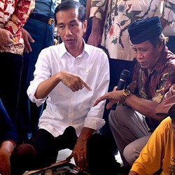 Pesan Ekonom ke Jokowi: Bangun Daerah Pinggiran yang Berikan Untung