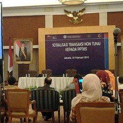 TKI Wajib Transaksi Non Tunai Mulai Juli 2015