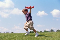 Banyak Gerak Bikin Luka Khitan pada Anak Susah Kering? Ah Itu Mitos