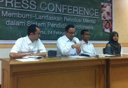 Mendikbud: UN Berbasis Komputer Belum Tentu Online, Mayoritas Masih Kertas