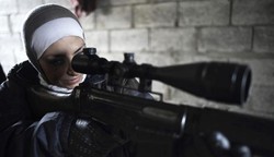 4 Sniper Perempuan ini Cantik, Cerdas dan Mematikan