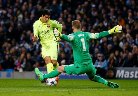 Suarez versus Hart: 6 Shot On Goal, 5 Gol