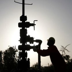 Setiap Keputusan Migas, 80% Karena Alasan Politik