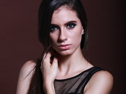 Tampil Seksi dan Terbuka, Carol Maciel: Kenapa Nggak?