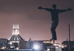 Foto Traveling yang Bikin Bulu Kuduk Berdiri