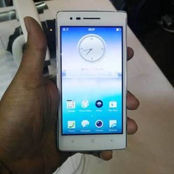 Oppo Mirror 3: Ponsel Menengah, Spek Okelah