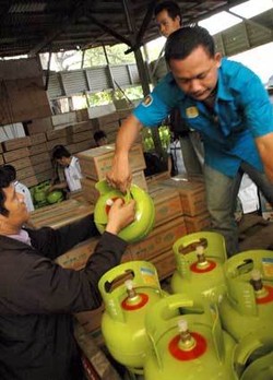 Jeritan Wong Cilik Gara-gara Harga Elpiji 3 Kg Naik