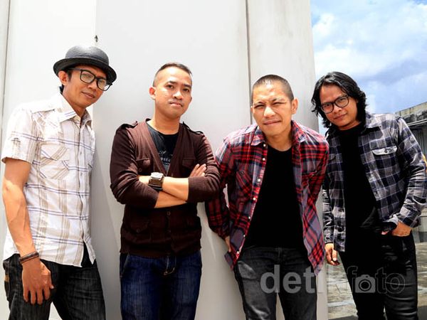 Sudah Terlatih Patah Hati, The Rain Tak Mellow Lagi