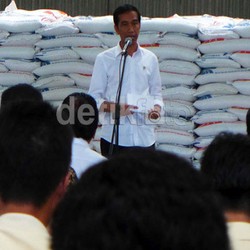 Tanya Jokowi ke Bos Bank BUMN: Kok ATM-nya Sendiri-sendiri?