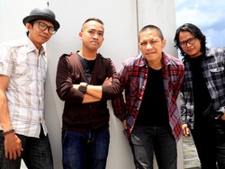 Warna Baru dan Ketangguhan The Rain Dibuktikan di Album Indie Pertama