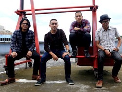 Kisah Lagu Galau Jenaka dari The Rain