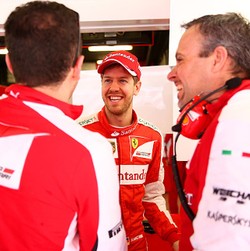 Vettel Ternyata Baru Yakin Gabung Ferrari Usai Ditelepon Dua Orang Ini