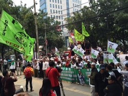 Jelang Paripurna Angket, FBR dan FPI Demo Tolak Ahok di DPRD DKI