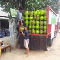 Bingungnya Pertamina: Di Mana Elpiji 3 Kg Langka?