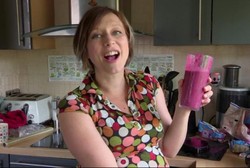 Kembalikan Nutrisi, Kati Mengonsumsi Plasenta Sendiri dengan Cara Dijus