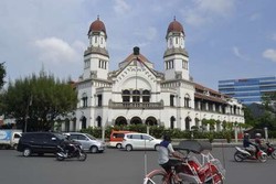 Lawang Sewu: Dulu Angker, Sekarang Cantik
