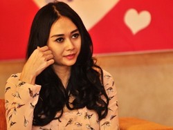 Demi Kesehatan, Aura Kasih Pilih Pakaian Dalam yang Bagus