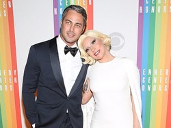 Lady Gaga dan Taylor Kinney Akan Menikah di Malibu