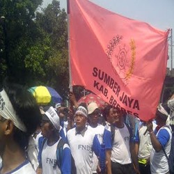 Ribuan Demonstran di Kantor Menteri Susi Ancam Tutup Pantura
