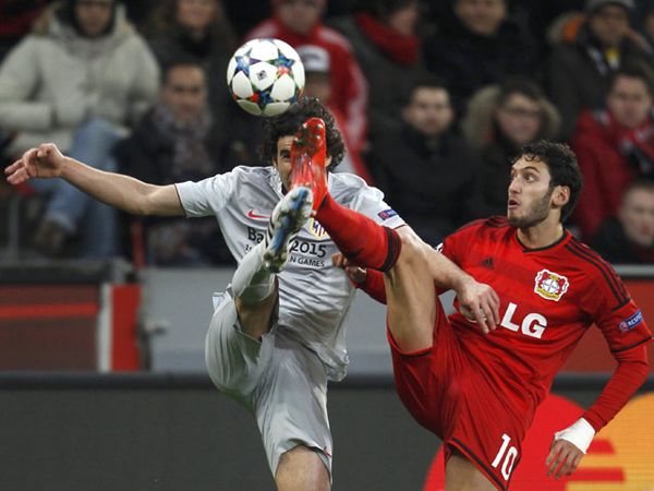 Leverkusen Hantam Atletico