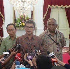 Plt Ketua KPK Ruki Tanggapi Santai Kritik yang Menimpanya