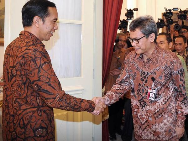 Jokowi Terima Pimpinan KPK