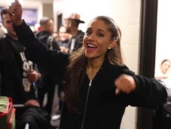 Lift Panggung Rusak, Ariana Grande Hampir Tewas