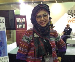 Modifikasi Sarung, Mulai Jadi Celana Hingga Jilbab