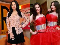 Cantiknya Aura Kasih, Duo Serigala Merah Membara